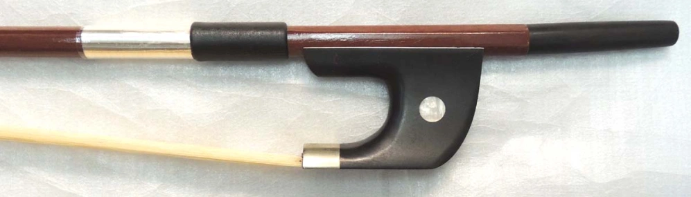 4/4 smyčec pro kontrabas(N)