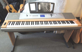 Yamaha DGX-630